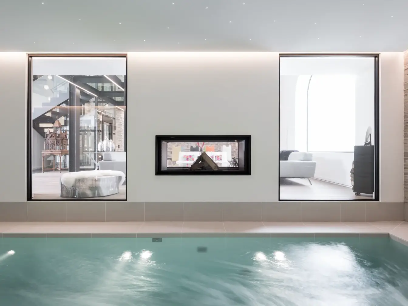 ferme-renovee-luxe-piscine-fontaine-grand-terrain-domotique-9